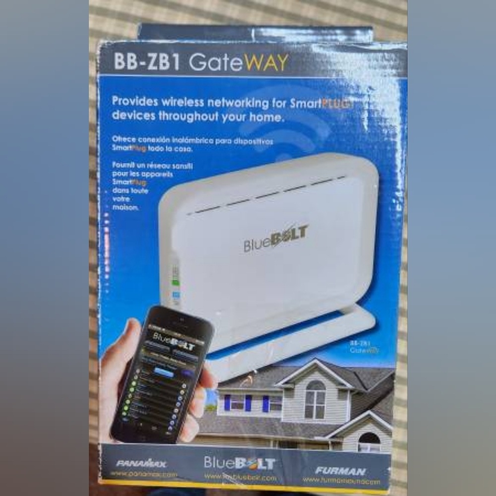 Panamax Blue Bolt MD2-ZB SmartPlug and BB-ZB1 Gateway